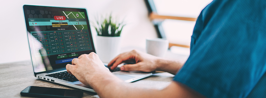 Play slots and table games with big rewards 46